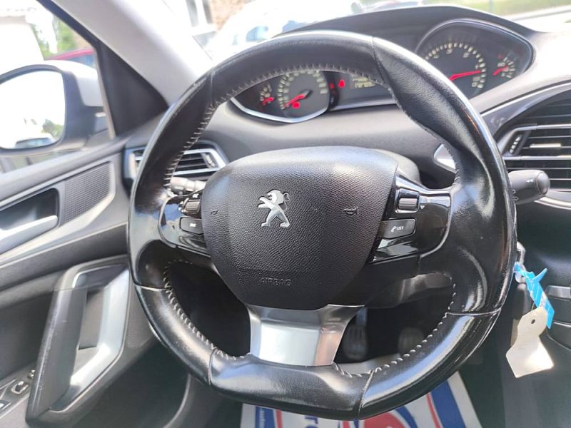 PEUGEOT 308 Style 1.6 BlueHDi 120ch 