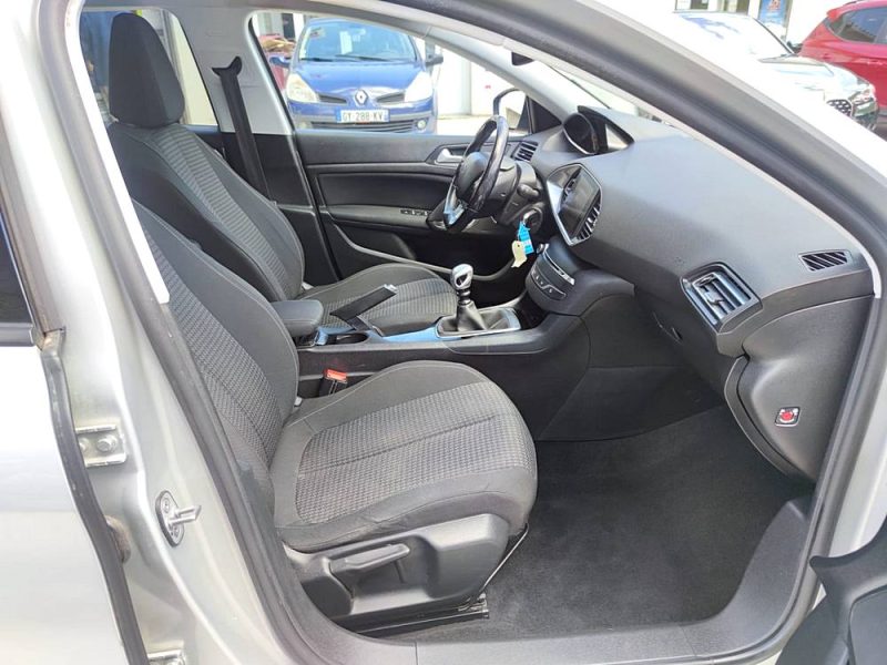 PEUGEOT 308 Style 1.6 BlueHDi 120ch 