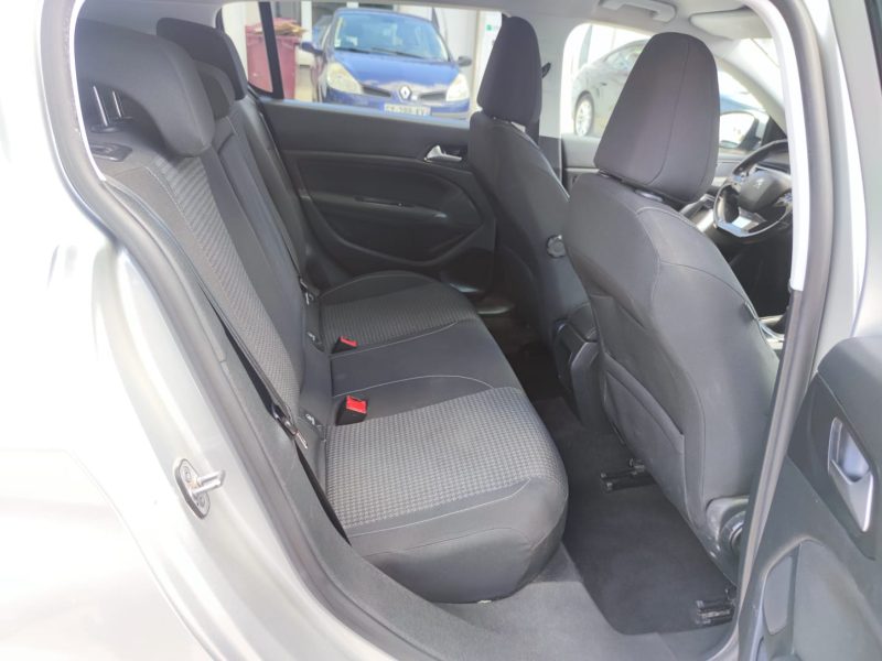 PEUGEOT 308 Style 1.6 BlueHDi 120ch 