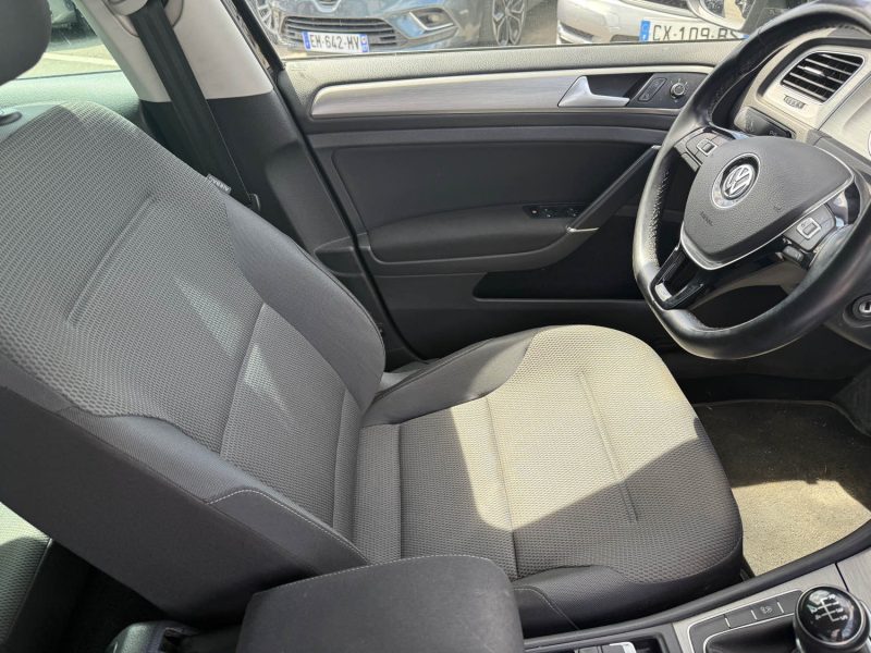 VOLKSWAGEN GOLF 7  2015