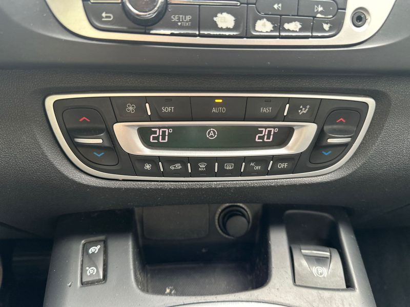 RENAULT MEGANE SCENIC 2012