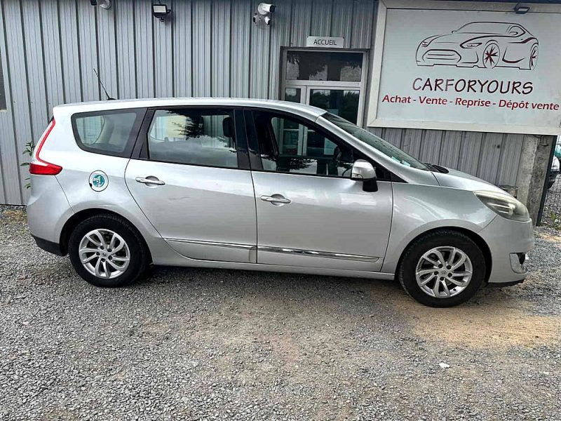 RENAULT MEGANE SCENIC 2012