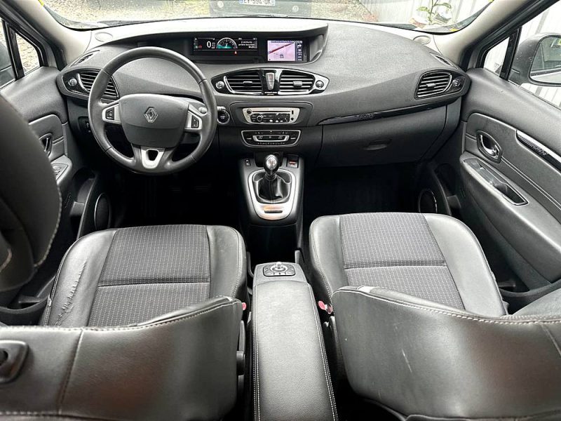 RENAULT MEGANE SCENIC 2012