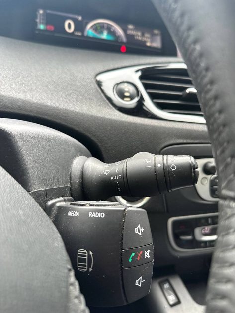 RENAULT MEGANE SCENIC 2012