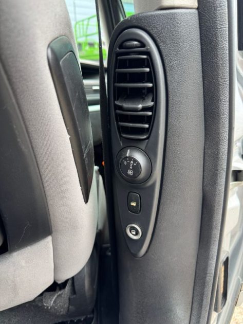 PEUGEOT 807 2009