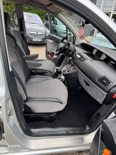 PEUGEOT 807 2009