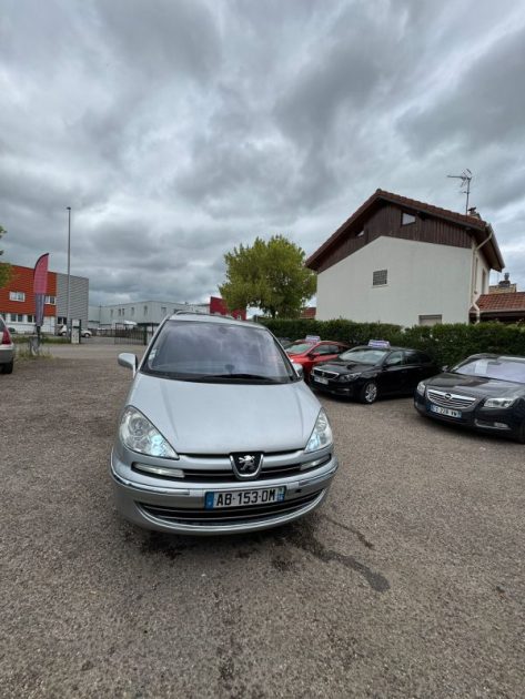 PEUGEOT 807 2009