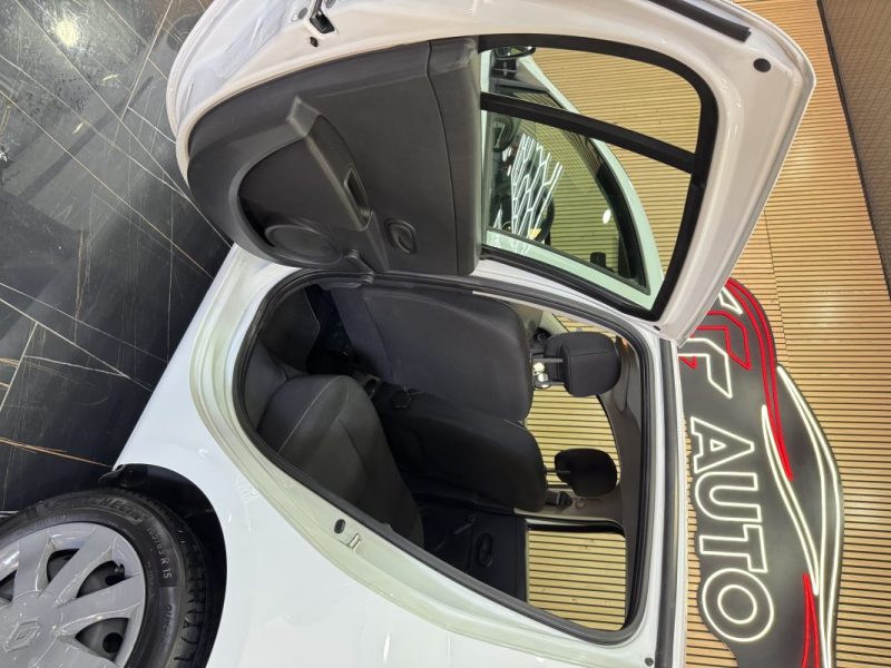 RENAULT CLIO 2013