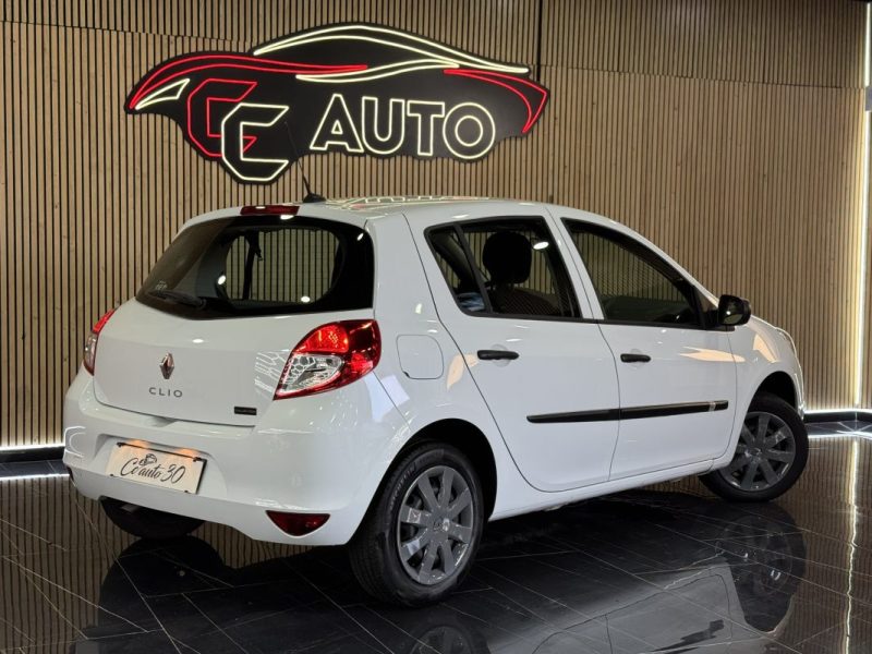RENAULT CLIO 2013