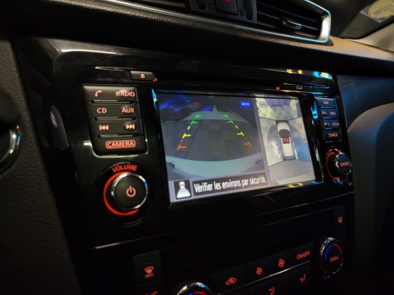 NISSAN QASHQAI 1.6 dCi 130cv N-CONNECTA / 2EME MAIN / CAMERA 360° / TOIT PANORAMIQUE / KEYLESS / 