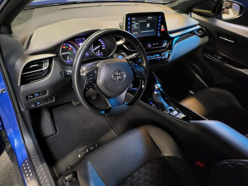 TOYOTA C-HR 2.0 184cv DYNAMIC BUSINESS / SIEGES CHAUFFANTS / APPLE CARPLAY / CAMERA