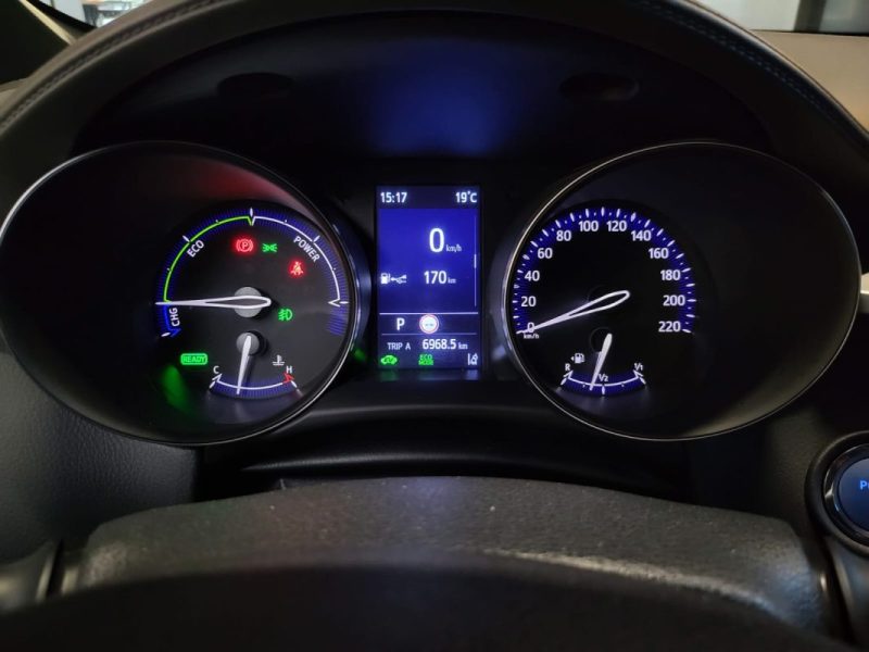 TOYOTA C-HR 2.0 184cv DYNAMIC BUSINESS / SIEGES CHAUFFANTS / APPLE CARPLAY / CAMERA