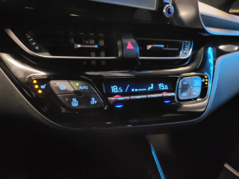 TOYOTA C-HR 2.0 184cv DYNAMIC BUSINESS / SIEGES CHAUFFANTS / APPLE CARPLAY / CAMERA