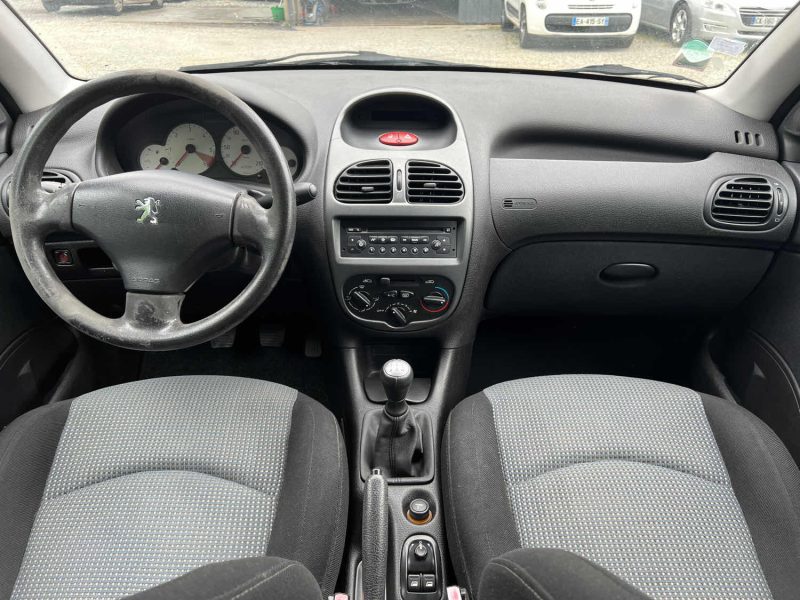 PEUGEOT 206 2005