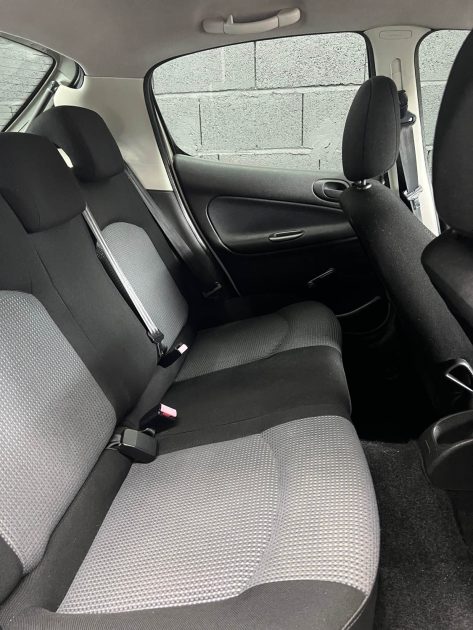 PEUGEOT 206 2005