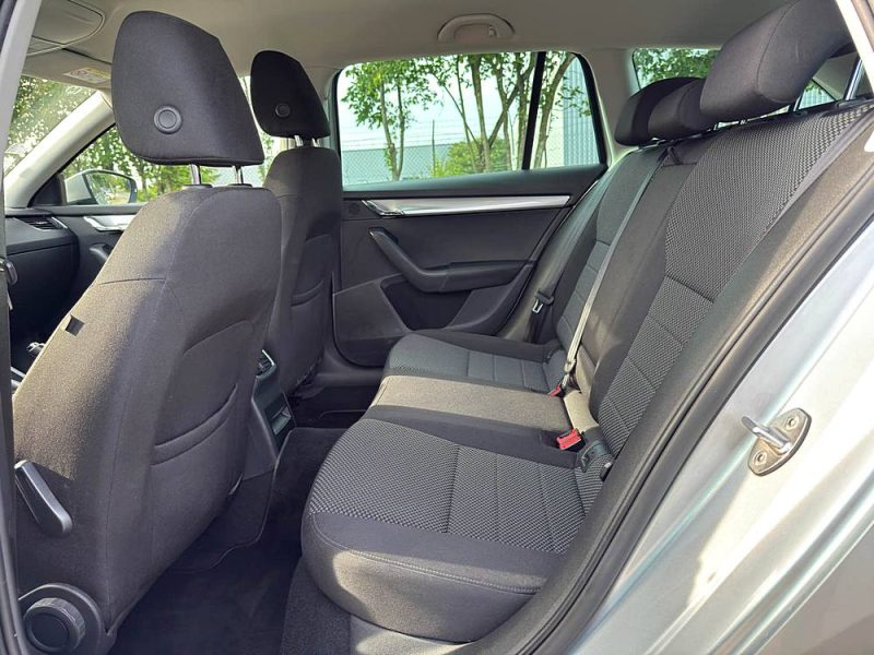 SKODA OCTAVIA COMBI 1.6 TDI - 110CH CR BUSINESS PLUS