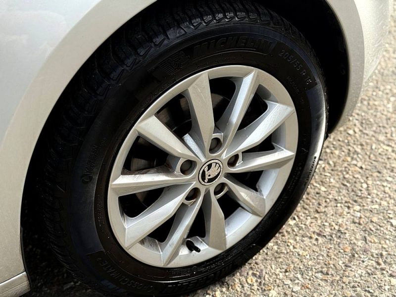 SKODA OCTAVIA COMBI 1.6 TDI - 110CH CR BUSINESS PLUS