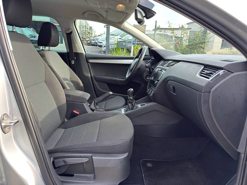 SKODA OCTAVIA COMBI 1.6 TDI - 110CH CR BUSINESS PLUS