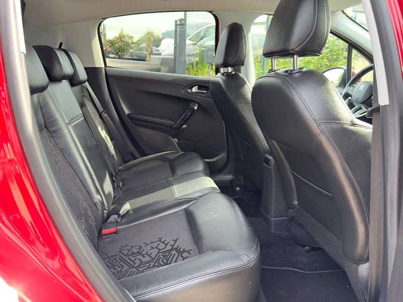 PEUGEOT 208 1.6 VTI 120CH BVM5 FELINE