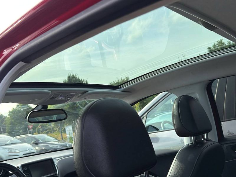 PEUGEOT 208 1.6 VTI 120CH BVM5 FELINE