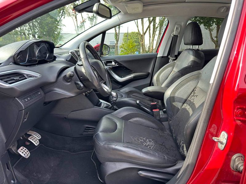 PEUGEOT 208 1.6 VTI 120CH BVM5 FELINE