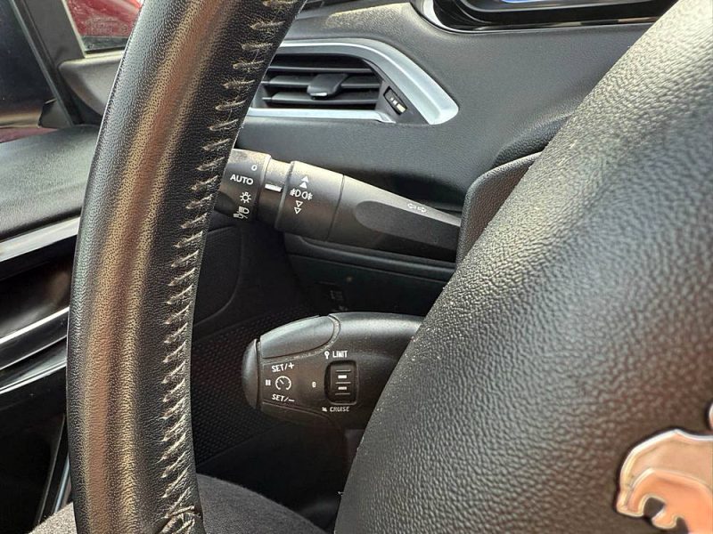 PEUGEOT 208 1.6 VTI 120CH BVM5 FELINE