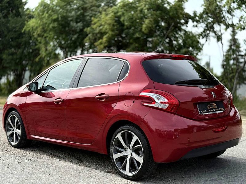 PEUGEOT 208 1.6 VTI 120CH BVM5 FELINE