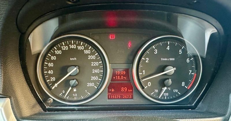 BMW 325i E92 218ch PACK M