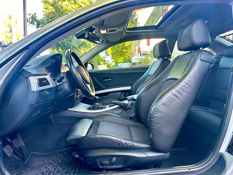 BMW 325i E92 218ch PACK M