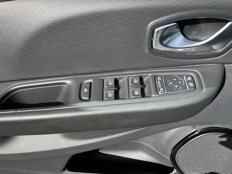 RENAULT CLIO 2017