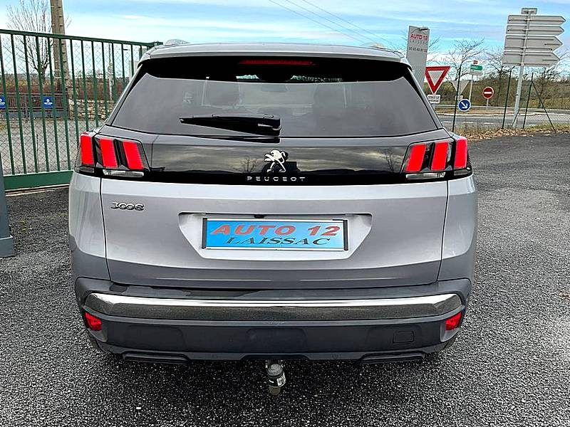 PEUGEOT 3008 2018