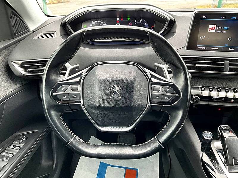 PEUGEOT 3008 2018