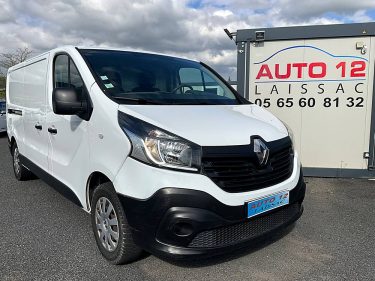 RENAULT TRAFIC 2015