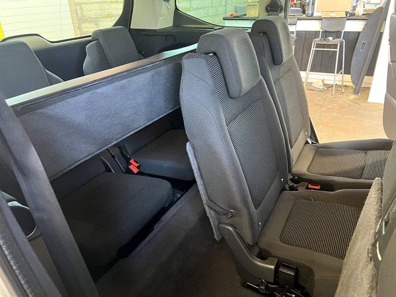 PEUGEOT 5008 2012 7 pl