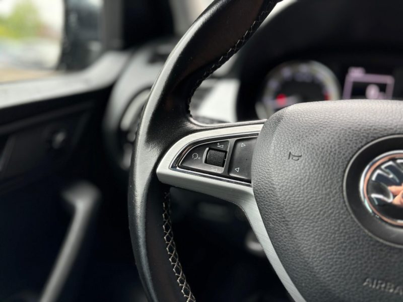 SKODA FABIA III 1.2 TSI 90 cv TOUR DE FRANCE - Distribution ok