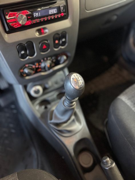 DACIA DUSTER 1.5Dci 90cv 4x4 - Distribution Neuve - CT OK - Révisée 