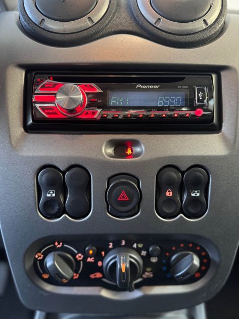 DACIA DUSTER 1.5Dci 90cv 4x4 - Distribution Neuve - CT OK - Révisée 