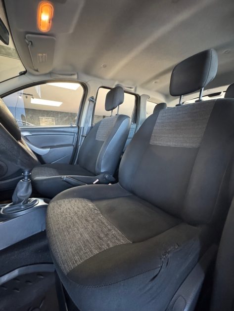 DACIA DUSTER 1.5Dci 90cv 4x4 - Distribution Neuve - CT OK - Révisée 