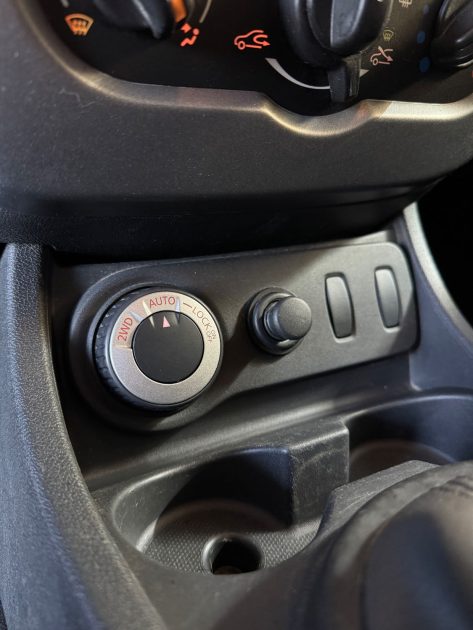 DACIA DUSTER 1.5Dci 90cv 4x4 - Distribution Neuve - CT OK - Révisée 