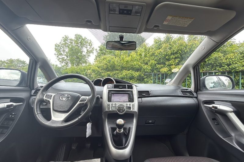 TOYOTA VERSO 2.0 D4D 126 Skyview Connect 7pl BVM6