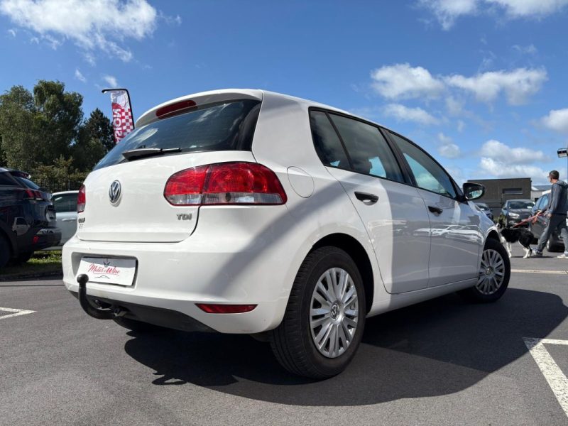 VOLKSWAGEN GOLF 2010