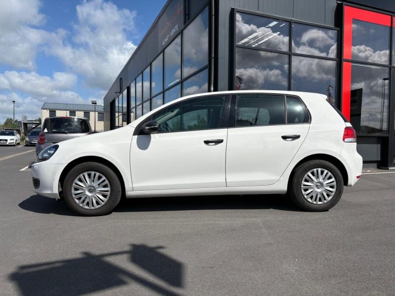 VOLKSWAGEN GOLF 2010