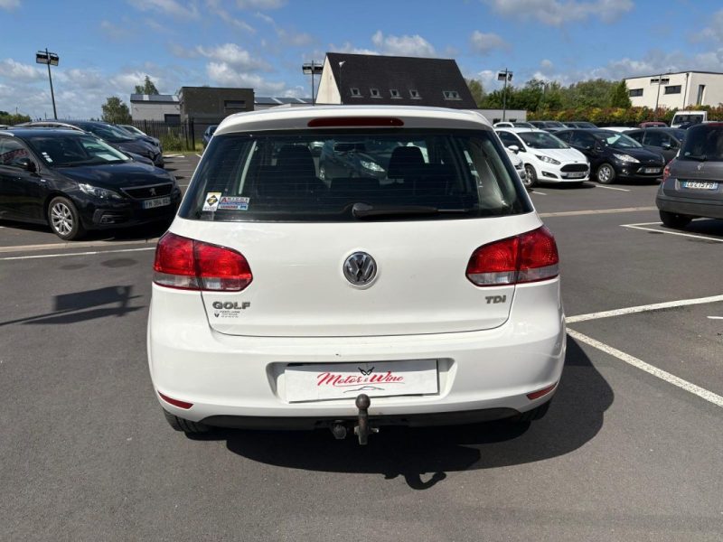 VOLKSWAGEN GOLF 2010
