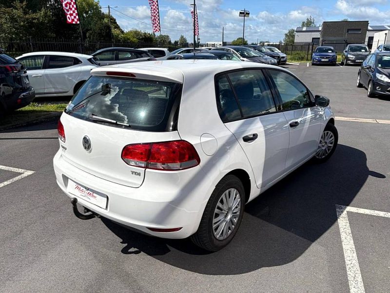 VOLKSWAGEN GOLF 2010