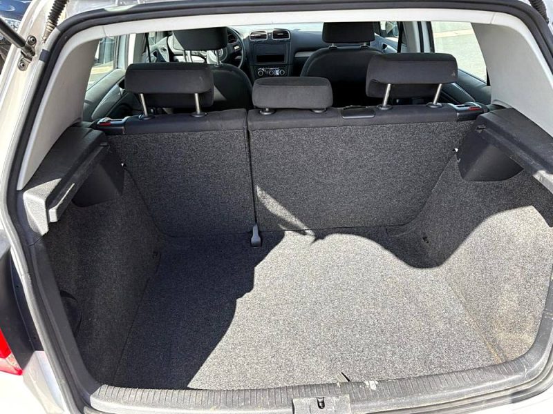 VOLKSWAGEN GOLF 2010