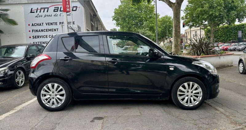 SUZUKI SWIFT 2011