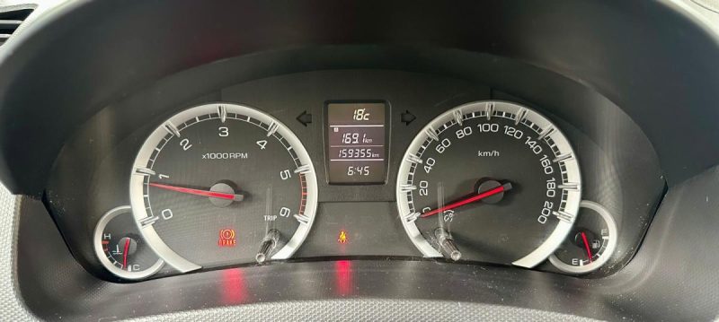 SUZUKI SWIFT 2011