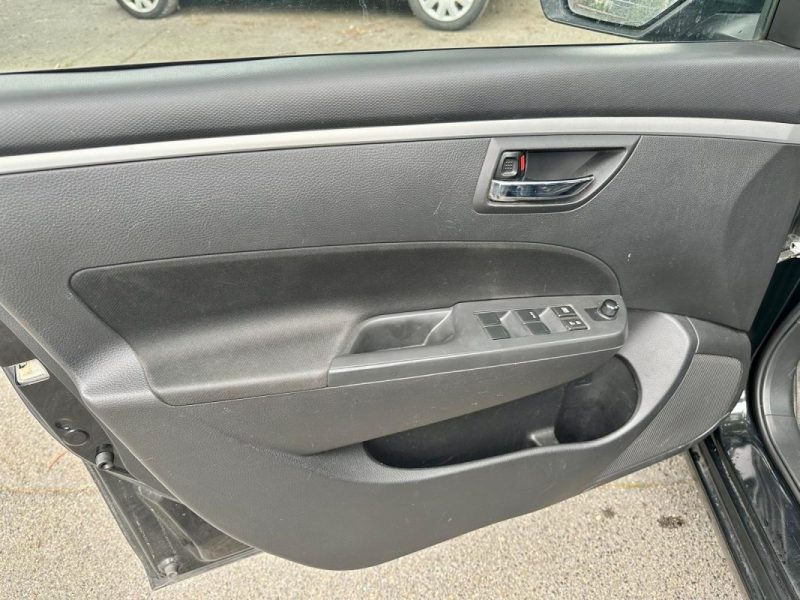 SUZUKI SWIFT 2011