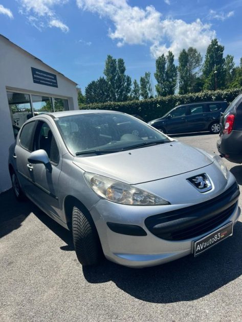 PEUGEOT  207 Urban 1.4 VTI 95CV / Moteur à chaine / CT OK 