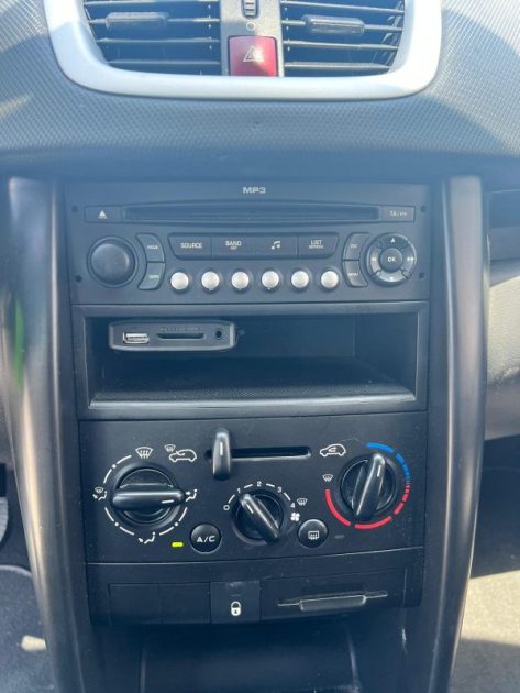 PEUGEOT  207 Urban 1.4 VTI 95CV / Moteur à chaine / CT OK 